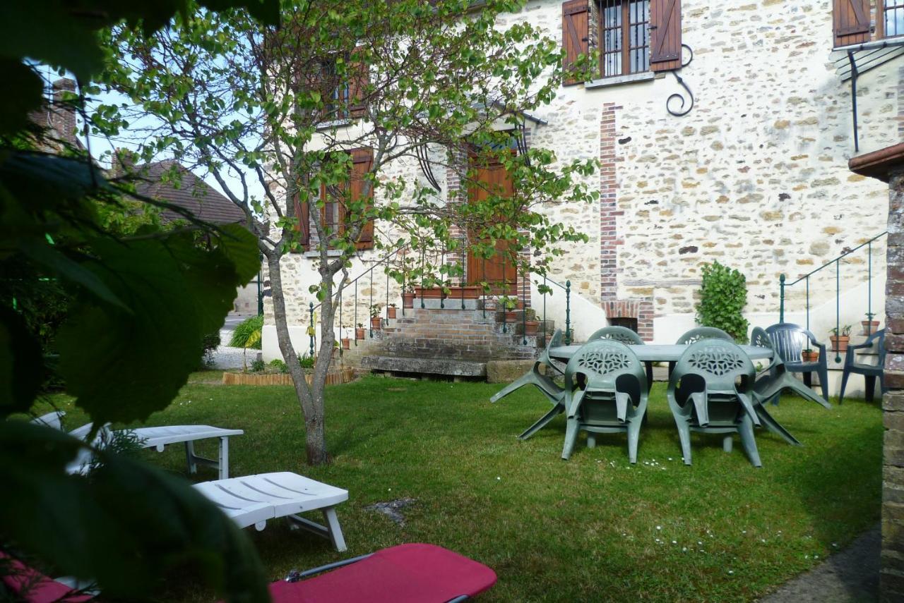 Gite L'Ecole Buissonniere Cheu Bagian luar foto